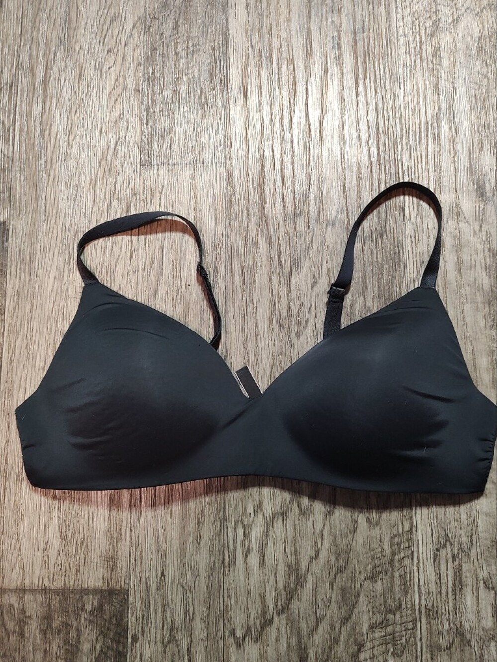 Victoria's Secret Black Seamless Molded Bra Size 40c
